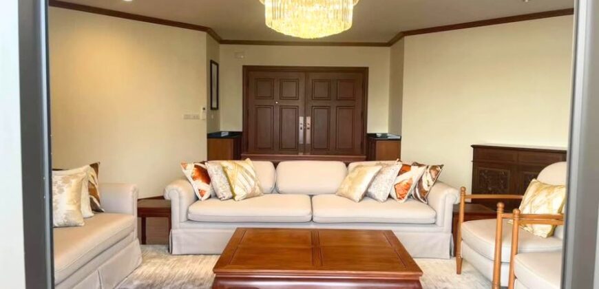 Family Condo at Sukhumvit 26 | 3 bedrooms | Huge space | Last Unit in the Building