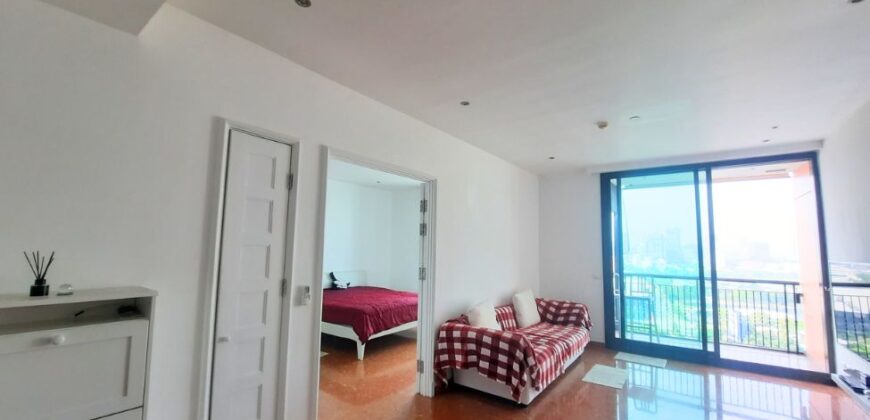 Condo for Rent Sukhumvit Near BTS Phrom Phong with Full Kitchen plus Oven