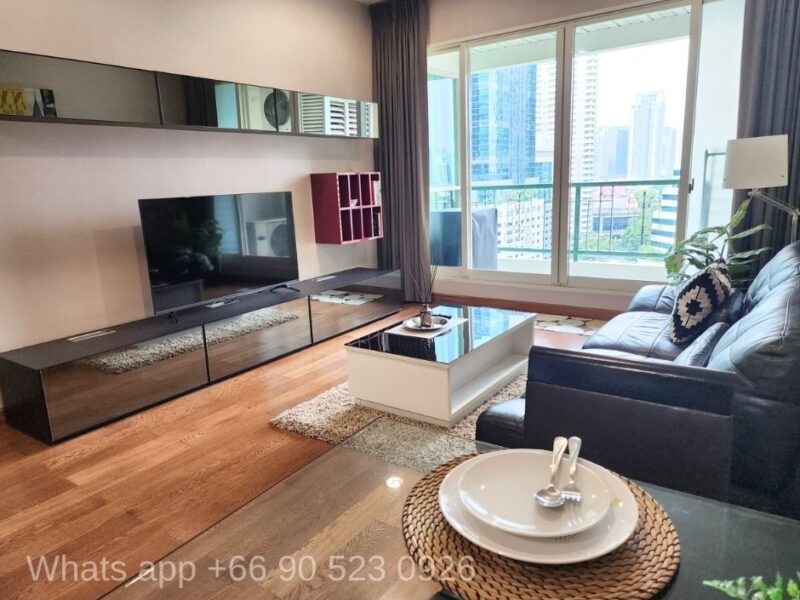 Condo for Rent 1 bedroom with Big Space Near BTS Chidlom Bangkok