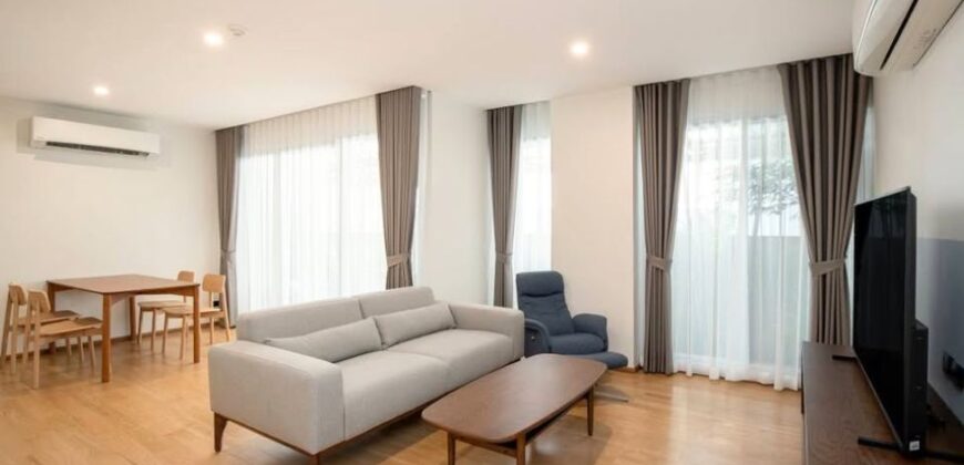 Low-Rise Duplex Condo for Rent, 2 bedrooms, Sukhumvit 38 Great Location!