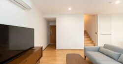 Low-Rise Duplex Condo for Rent, 2 bedrooms, Sukhumvit 38 Great Location!