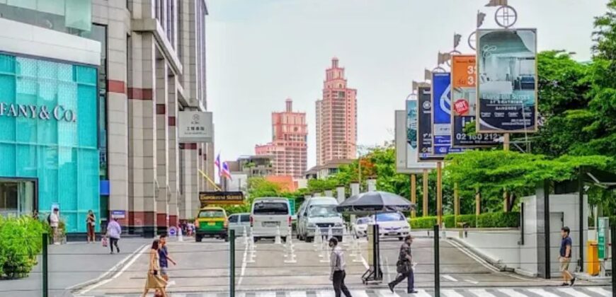 Condo for Rent Sukhumvit Near BTS Phrom Phong with Full Kitchen plus Oven