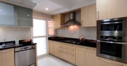 3 bedrooms Family Condo for Rent at Sukhumvit 22 Bangkok