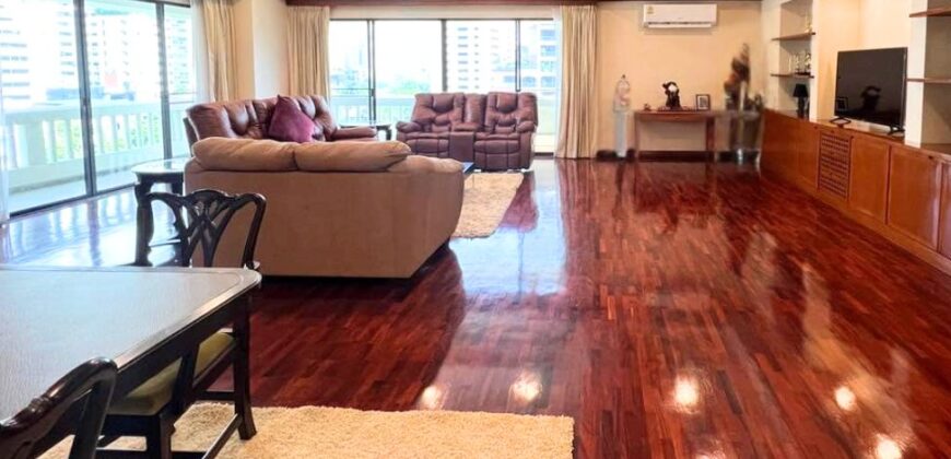 4-Bedroom Family Condo for Rent – Sukhumvit 39 Last Unit in this building!!!