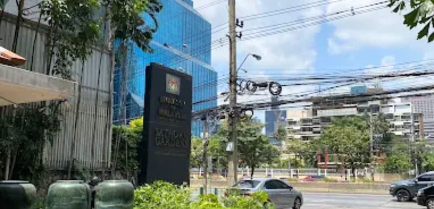 Condo for Rent 3 bedrooms with 1 maid room at 230 sq.m. Sathorm Area