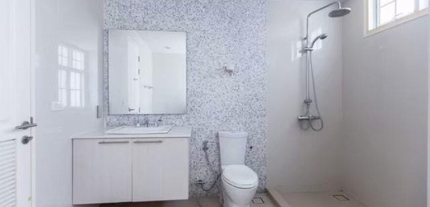 Townhome for Rent at Sukhumvit 77 Near Bangkok Prep Inter School