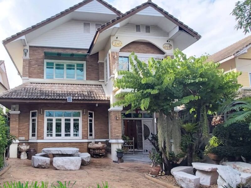 ขายด่วน! บ้านเดี่ยวหลังใหญ่ 2 ชั้น 109 ตร.ว 6 ห้องนอน ย่านมีนบุรี กรุงเทพ