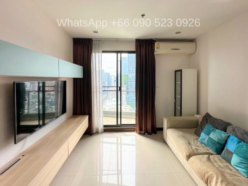 Condo for Rent at Ratchathewi , 2 bedrooms 105 sq.m. Big Balcony Nice Area Cheap Rent