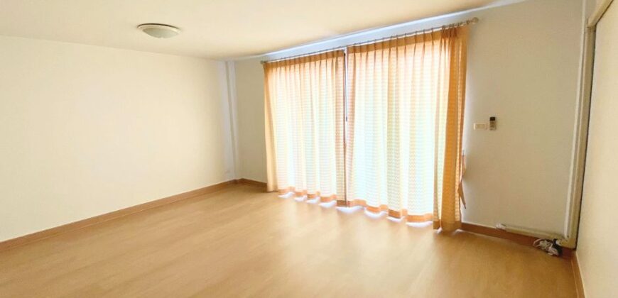 ขายทาวน์โฮม 3 ชั้น รามอินทรา45 ติด MRT สีชมพู ใกล้ตลาดนัดเลียบด่วน!