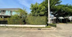 บ้านเดี่ยวหลังมุม สนามหญ้าใหญ่ Land and Houses ลดพิเศษเหลือ 12.8 ล้าน | อ่อนนุช–วงแหวน 5 เขตประเวศ