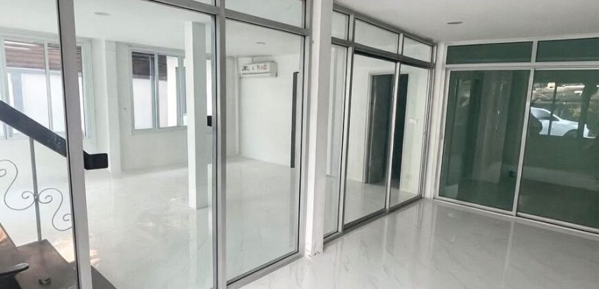 บ้านเดี่ยว 2 ชั้น ทำเลทอง จอดรถได้ 5 คัน ซ.พหลโยธิน 48 ใกล้ BTS สายหยุด