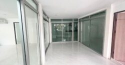 บ้านเดี่ยว 2 ชั้น ทำเลทอง จอดรถได้ 5 คัน ซ.พหลโยธิน 48 ใกล้ BTS สายหยุด