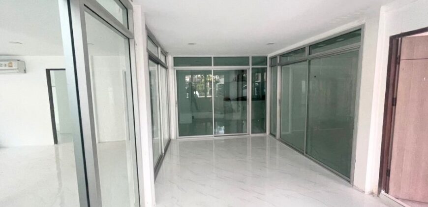 บ้านเดี่ยว 2 ชั้น ทำเลทอง จอดรถได้ 5 คัน ซ.พหลโยธิน 48 ใกล้ BTS สายหยุด