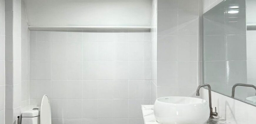 บ้านเดี่ยว 2 ชั้น ทำเลทอง จอดรถได้ 5 คัน ซ.พหลโยธิน 48 ใกล้ BTS สายหยุด