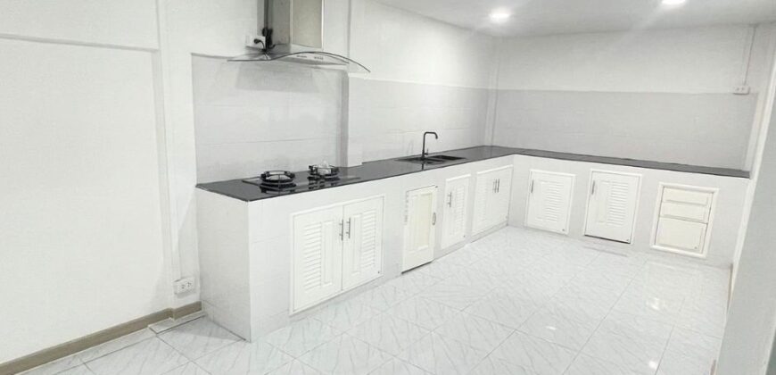 บ้านเดี่ยว 2 ชั้น ทำเลทอง จอดรถได้ 5 คัน ซ.พหลโยธิน 48 ใกล้ BTS สายหยุด