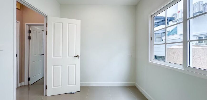 ขายบ้านหรู Golden Neo Sathorn ใกล้สาทร ขาดทุน 2 ล้าน