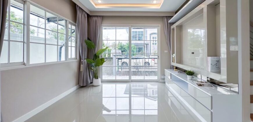 ขายบ้านหรู Golden Neo Sathorn ใกล้สาทร ขาดทุน 2 ล้าน