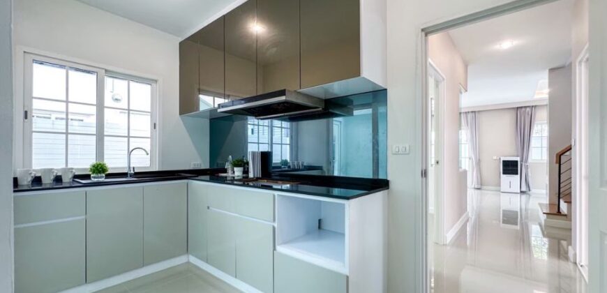 ขายบ้านหรู Golden Neo Sathorn ใกล้สาทร ขาดทุน 2 ล้าน