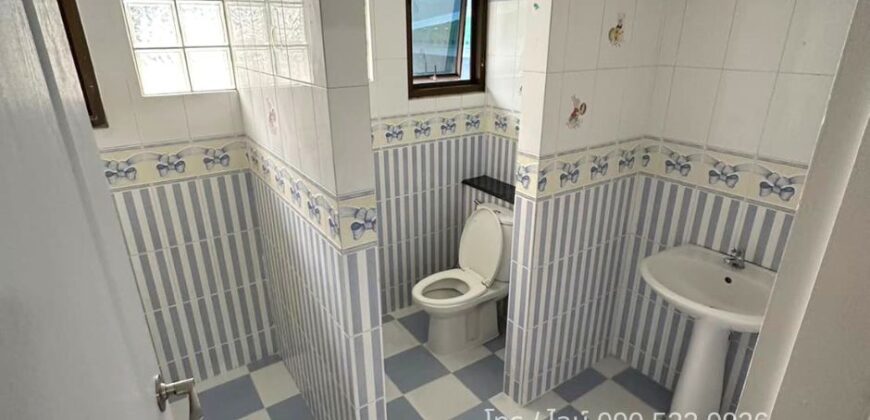 ขายโฮมออฟฟิศ 3 ชั้น ลาดพร้าว 98 | ใกล้รถไฟฟ้าสายสีเหลือง จอดรถได้ 4 คัน