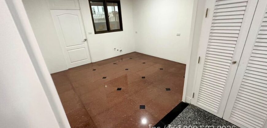 ขายโฮมออฟฟิศ 3 ชั้น ลาดพร้าว 98 | ใกล้รถไฟฟ้าสายสีเหลือง จอดรถได้ 4 คัน