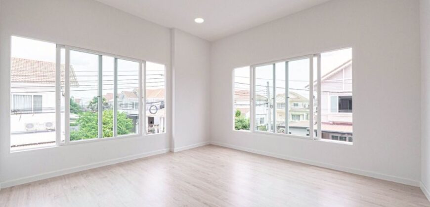 บ้านเดี่ยวหลังมุม เพอร์เฟค เพลส สุขุมวิท 77 ใกล้ Robinson ลาดกระบัง | ราคา 7.19 ล้าน | พร้อมอยู่ ทำเลดีมาก