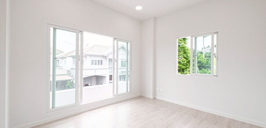 บ้านเดี่ยวหลังมุม เพอร์เฟค เพลส สุขุมวิท 77 ใกล้ Robinson ลาดกระบัง | ราคา 7.19 ล้าน | พร้อมอยู่ ทำเลดีมาก