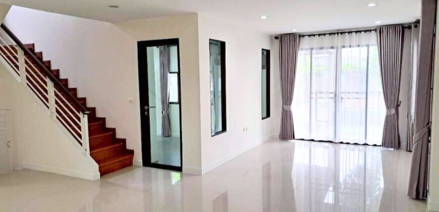 ขายบ้านเดี่ยวบางนา วงแหวน ที่ดินใหญ่ หน้าบ้านไม่ชนใคร ราคา 10.5 ล้าน