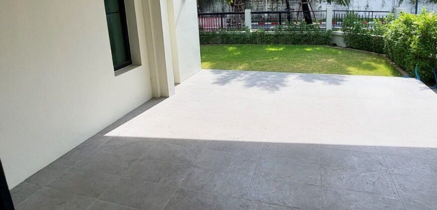 ขายบ้านเดี่ยวบางนา วงแหวน ที่ดินใหญ่ หน้าบ้านไม่ชนใคร ราคา 10.5 ล้าน